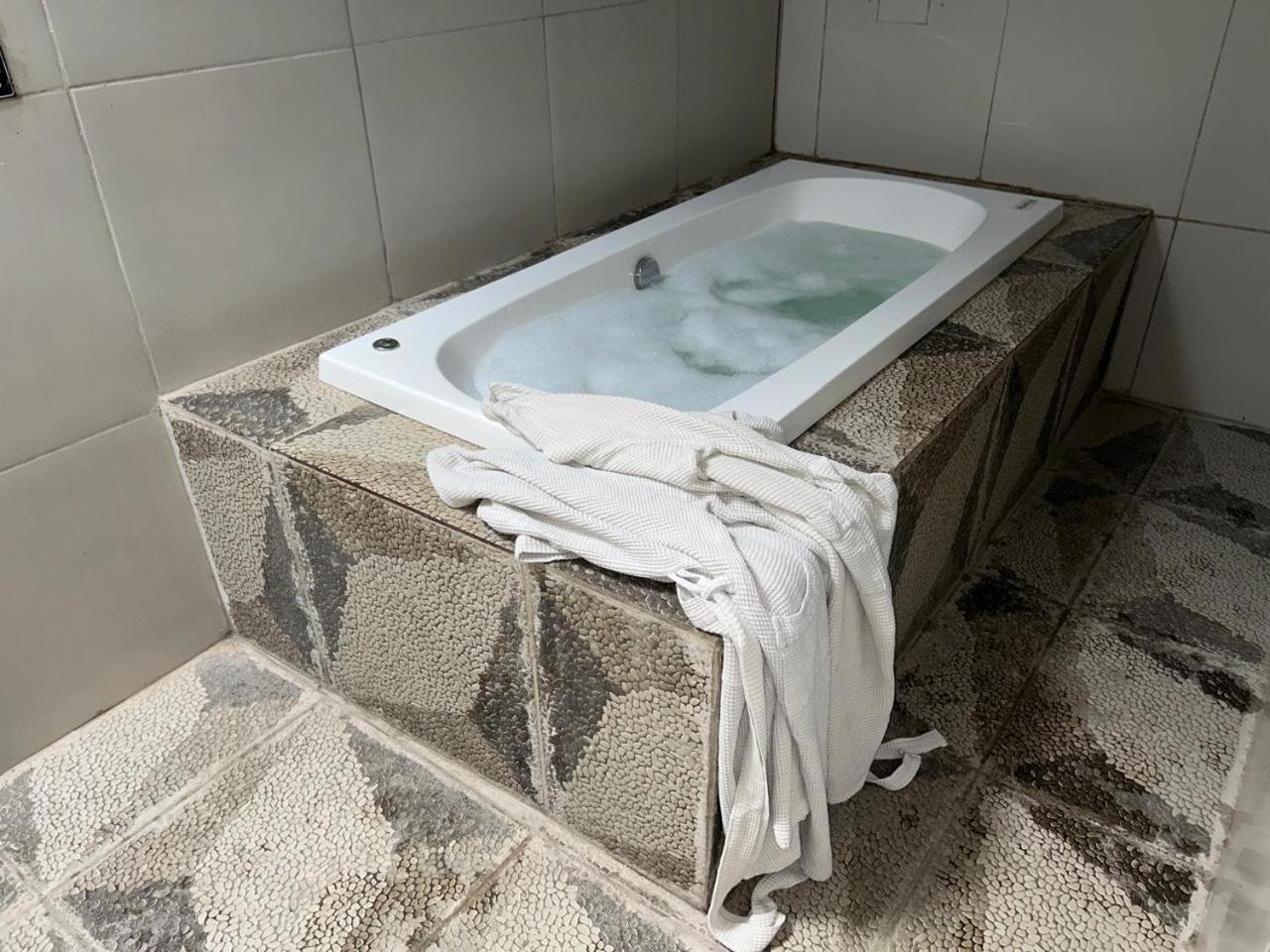 Motel Tijuca Жабуатан-дус-Гуарарапис Экстерьер фото